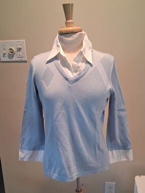 Van Heusen White Top with Navy Label